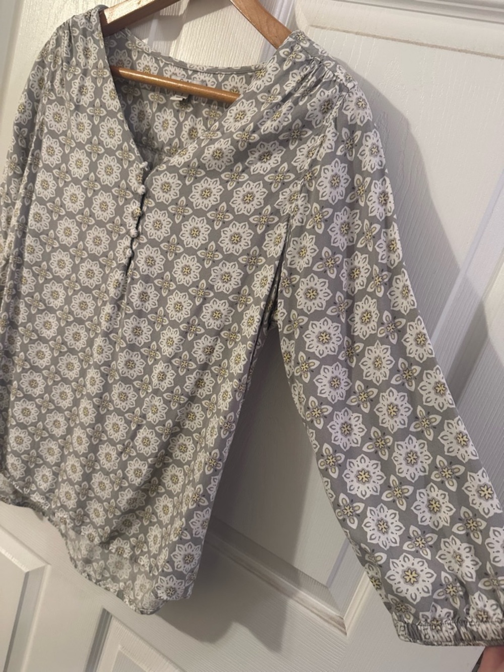 croft & barrow Grey Floral Button-Front Blouse